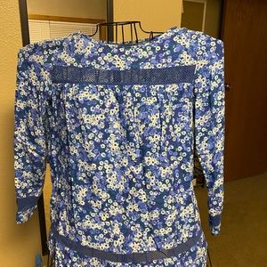 Floral pattern long sleeve top